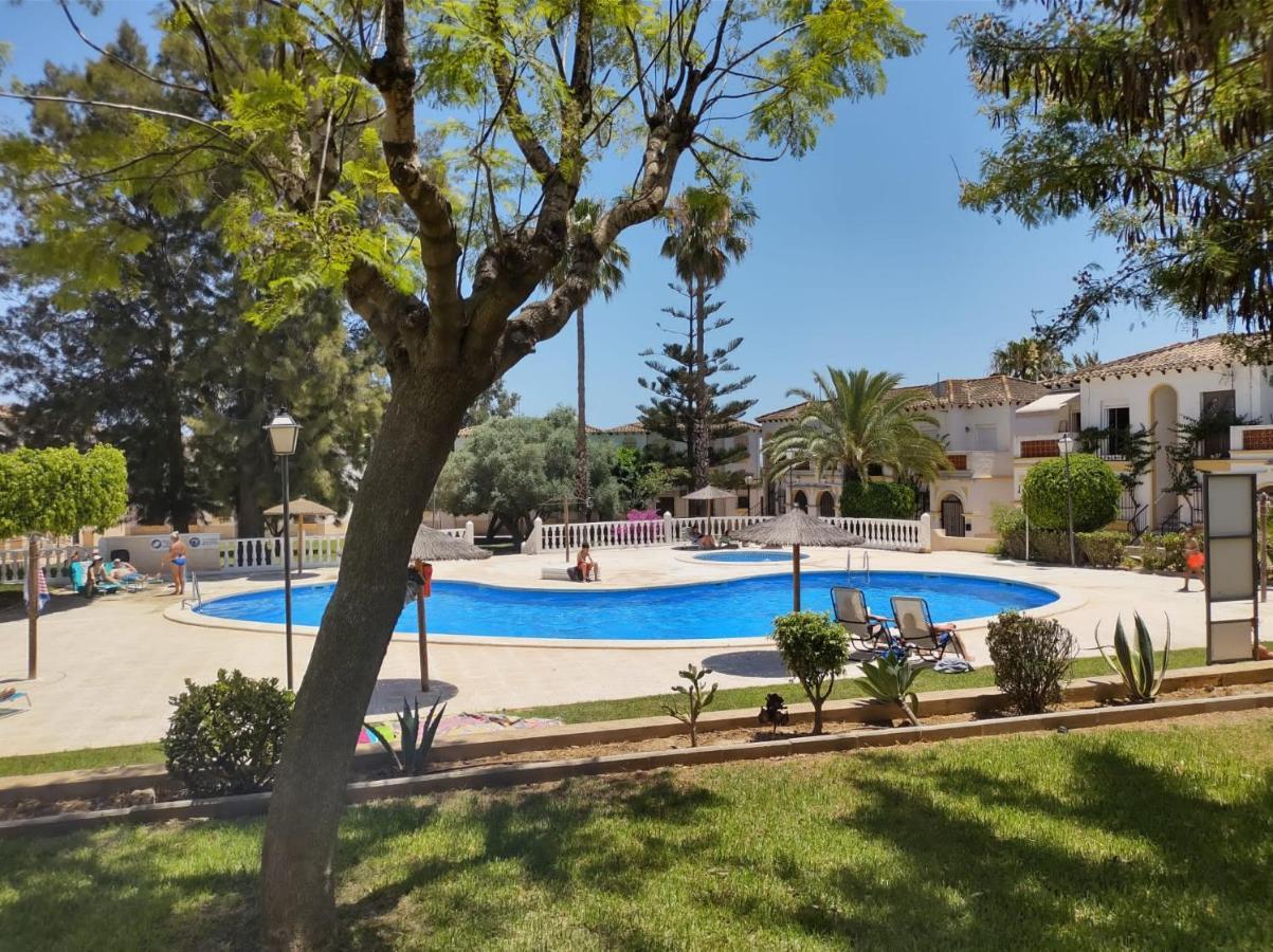 El Mirador, Villamartin, Cot To Hire, Wifi, Pool, Parking Exteriér fotografie